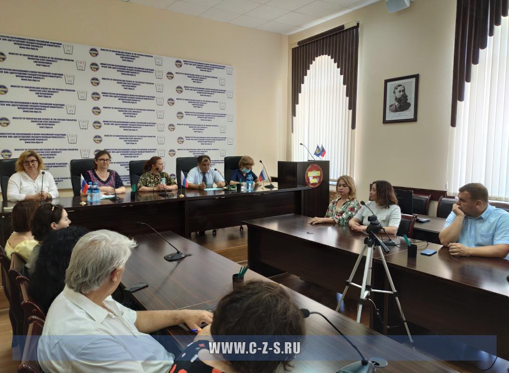 Обучение нотариусов из 12 регионов России на семинаре в Дагестане