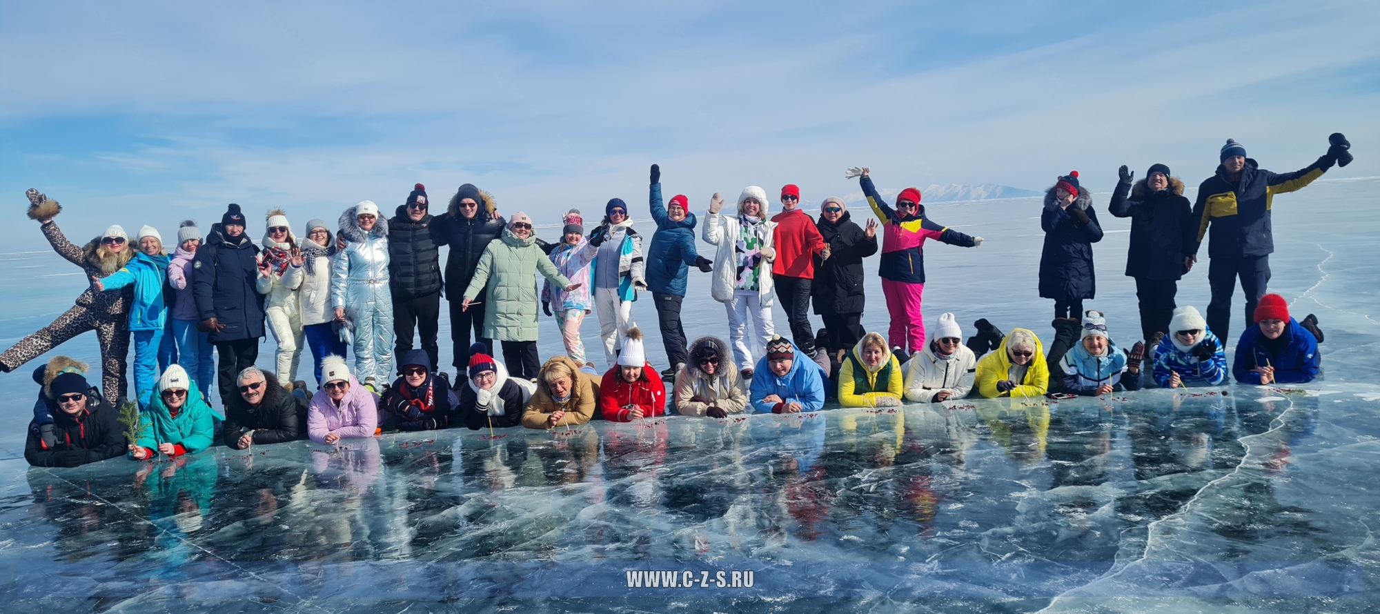 Захватывающие моменты семинара для нотариусов на берегу озера Байкал - вдохновляющие фотографии для продвижения вашего мероприятия!